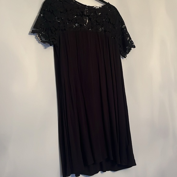 H&M Lace Top Dress - Picture 5 of 5